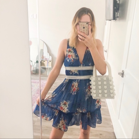 Anthropologie Dresses & Skirts - ANTHROPOLOGIE WILLOW AND CLAY Floral Lace Dress